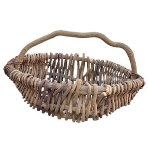 Buttocks basket, butt basket, gathering basket, wicker basket, shabby chic decor